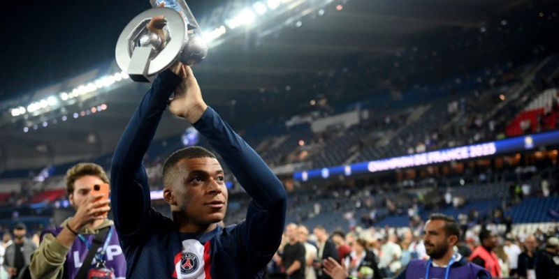 Giải Mã Về Ligue 1 | Đấu Trường Rực Lửa Của Bóng Đá Pháp Ligue 1 - Quy tụ những đội bóng danh tiếng