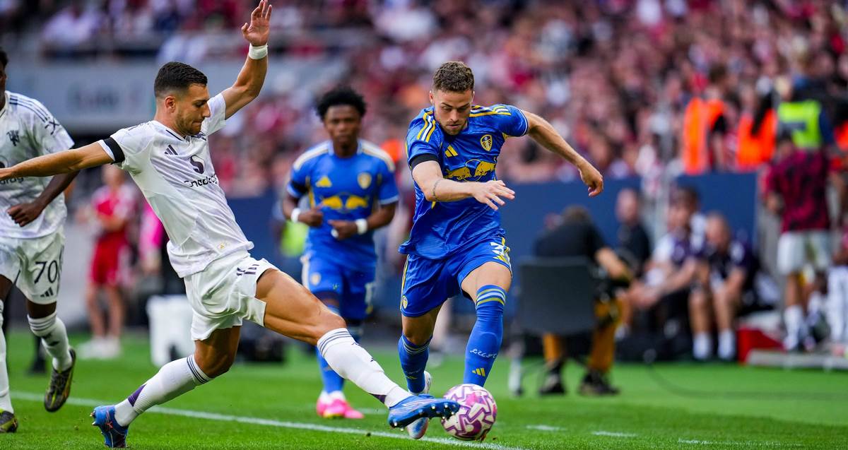 Soi Kèo Manchester United Vs Leeds United 02h00 14/04 - Vòng 32 Ngoại Hạng Anh Cả hai đội bóng đều có phong độ thi đấu ổn định